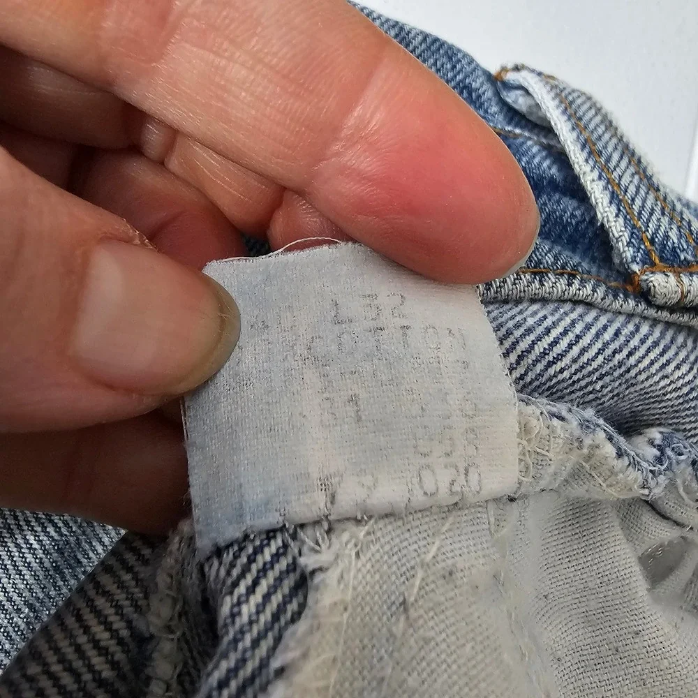 Vintage Levis 505 Orange Tab Jeans 38x31 Light‎ Wash USA Grunge Distressed Retro